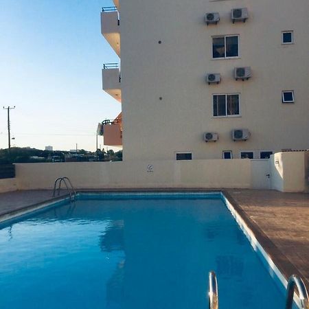 Pool Apartment Larnaca Exteriér fotografie
